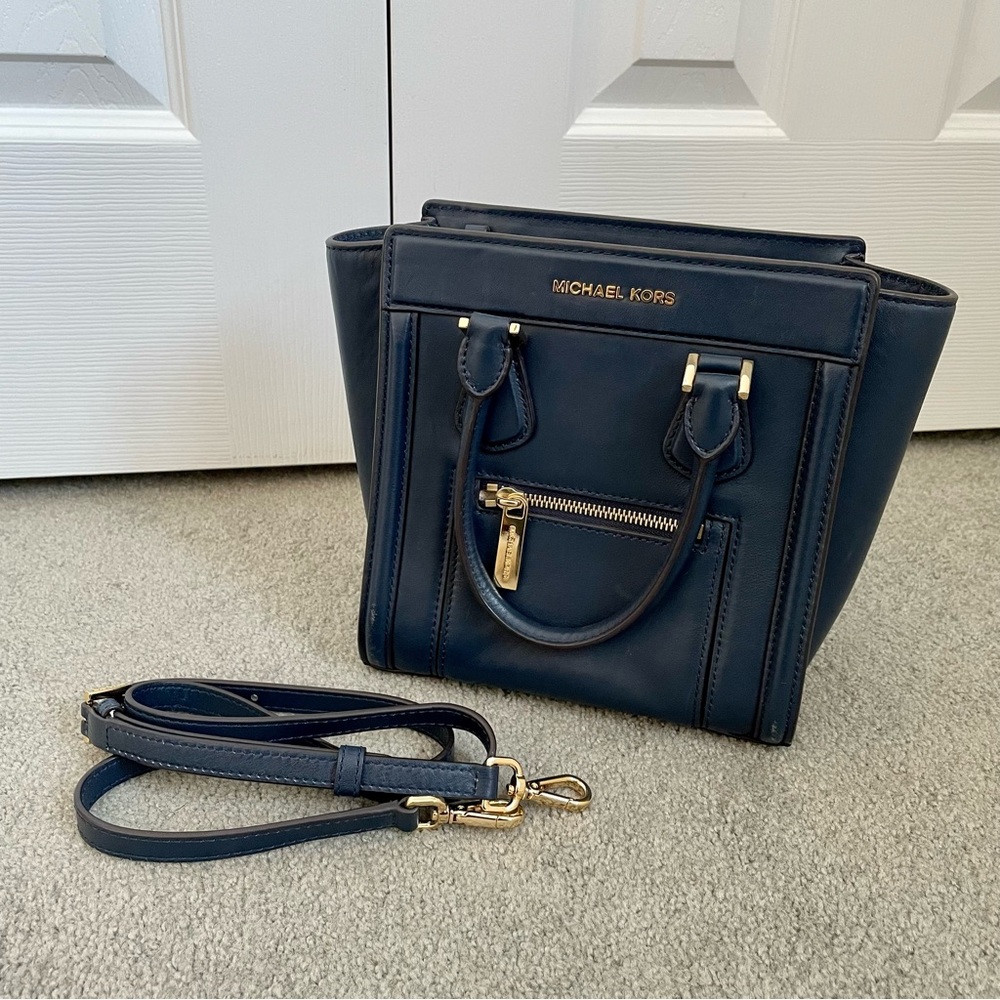 Michael Kors Small Navy Colette Purse - Excellent Condition